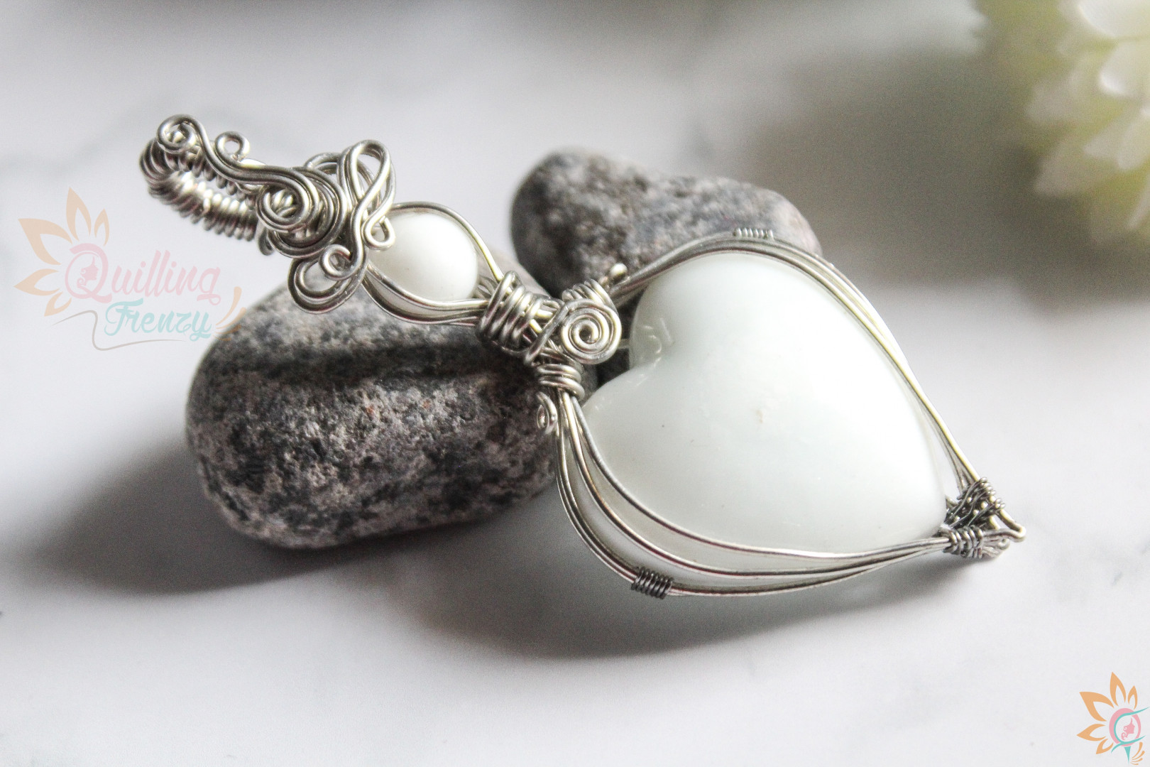 White heart resin stone wire wrapped pendant
