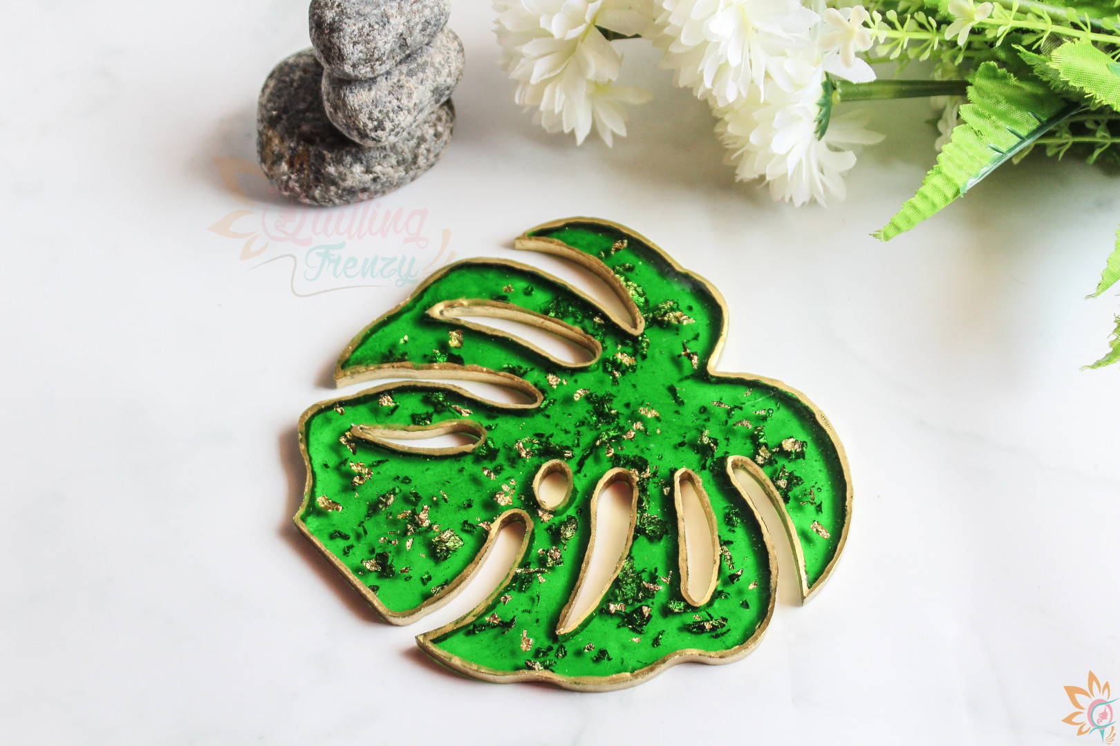 Green leaves resin coasters set of 3