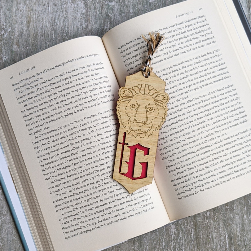Harry Potter inspired Hogwarts house Gryffindor logo premium wooden engraved bookmark, Fantasy collection