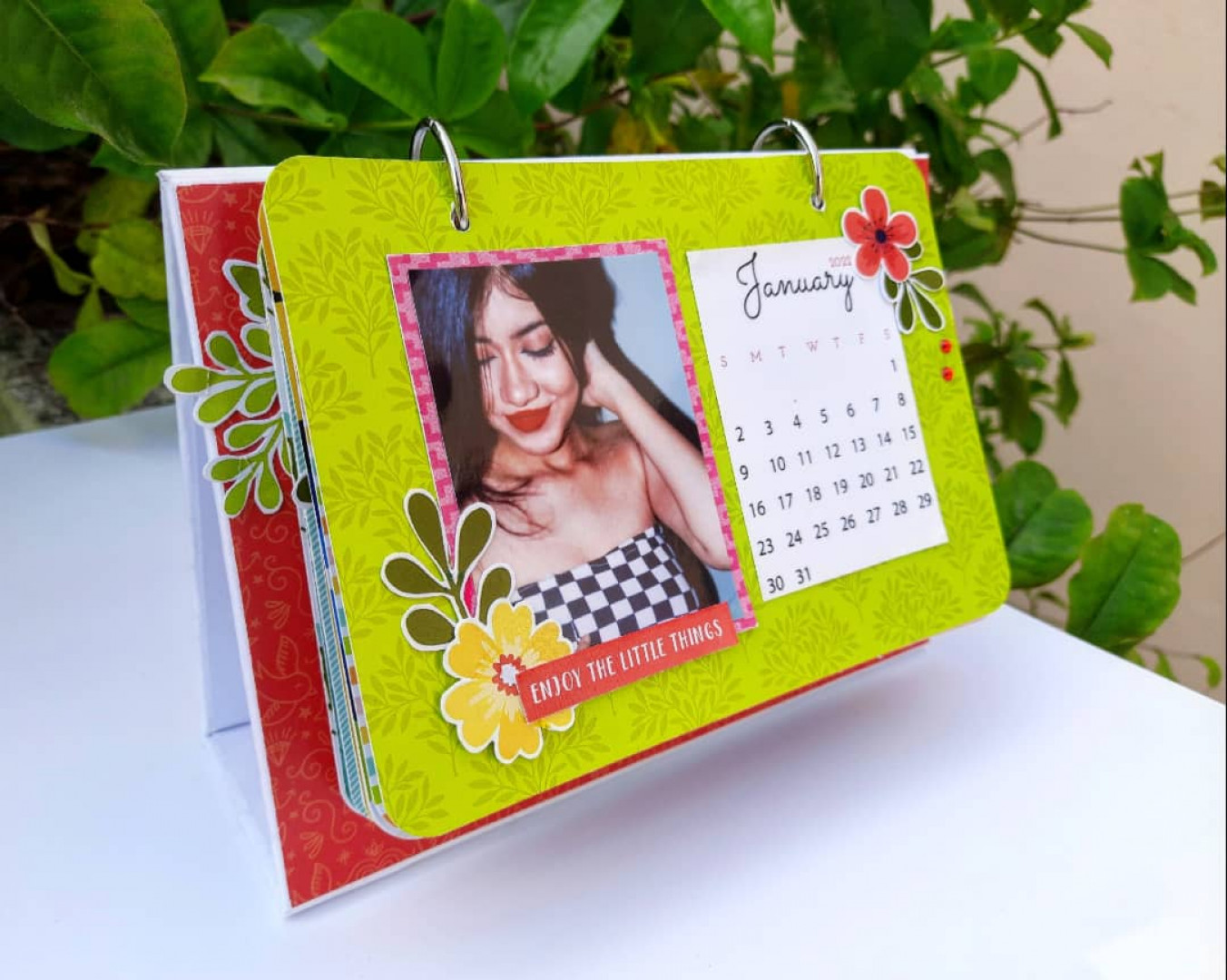Handmade floral calendar 2024