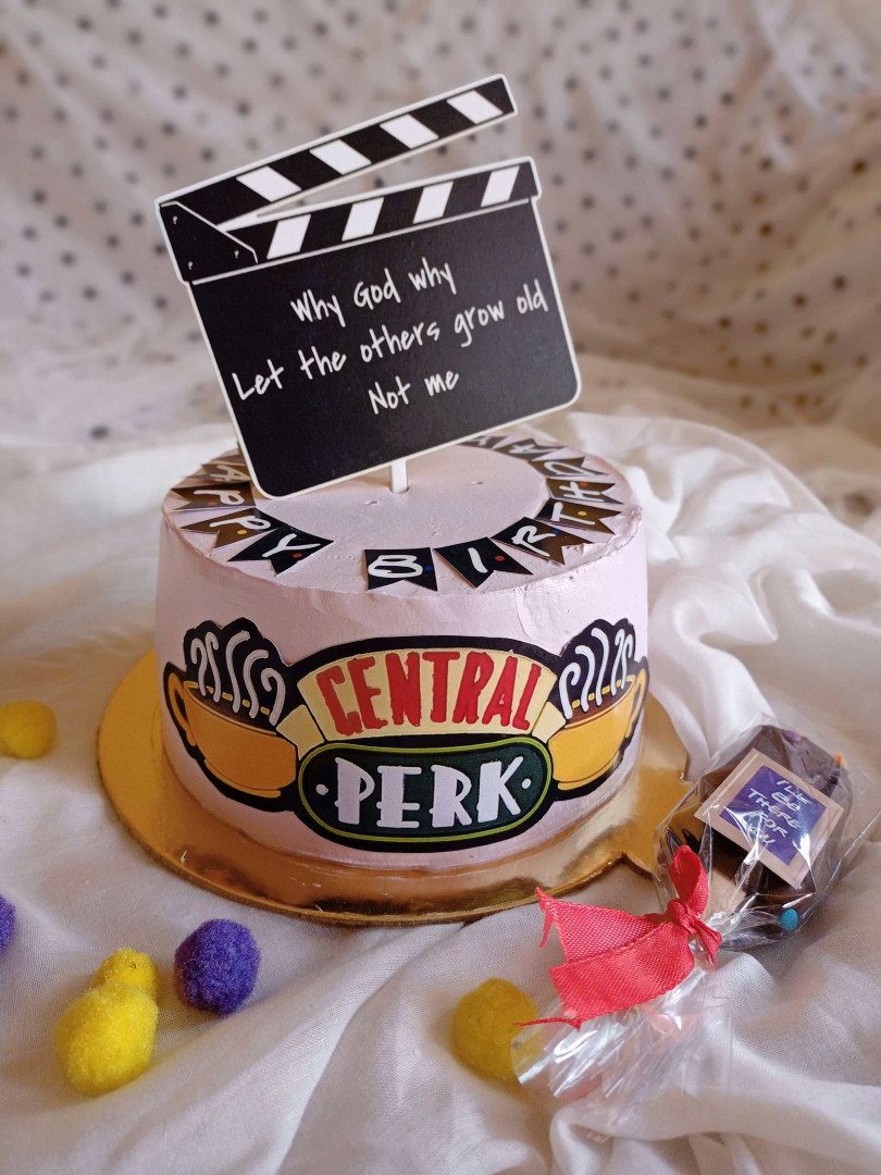 Central Perk Cake | Central PerkbTheme Cake | Friends Theme Cake - YouTube