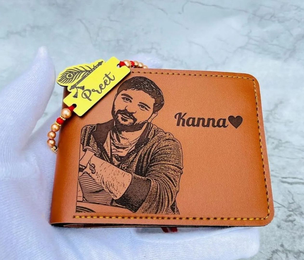 Customised wallet with photo and name