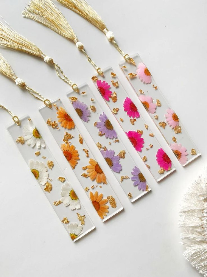 Resin floral bookmark