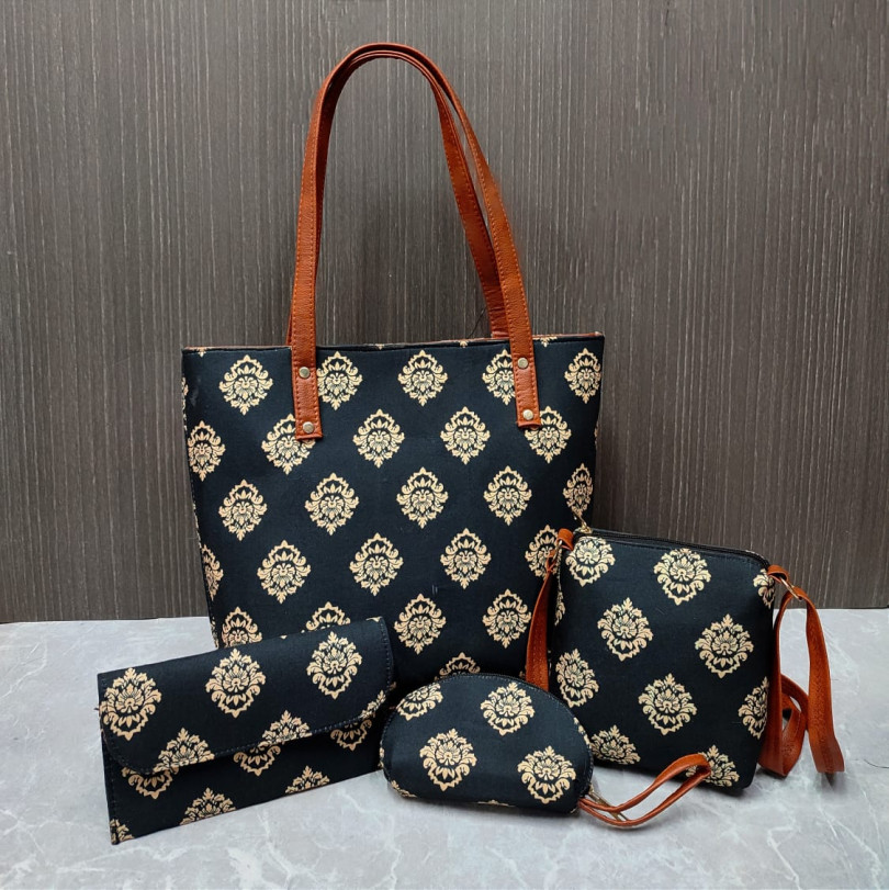 Set of bags for women