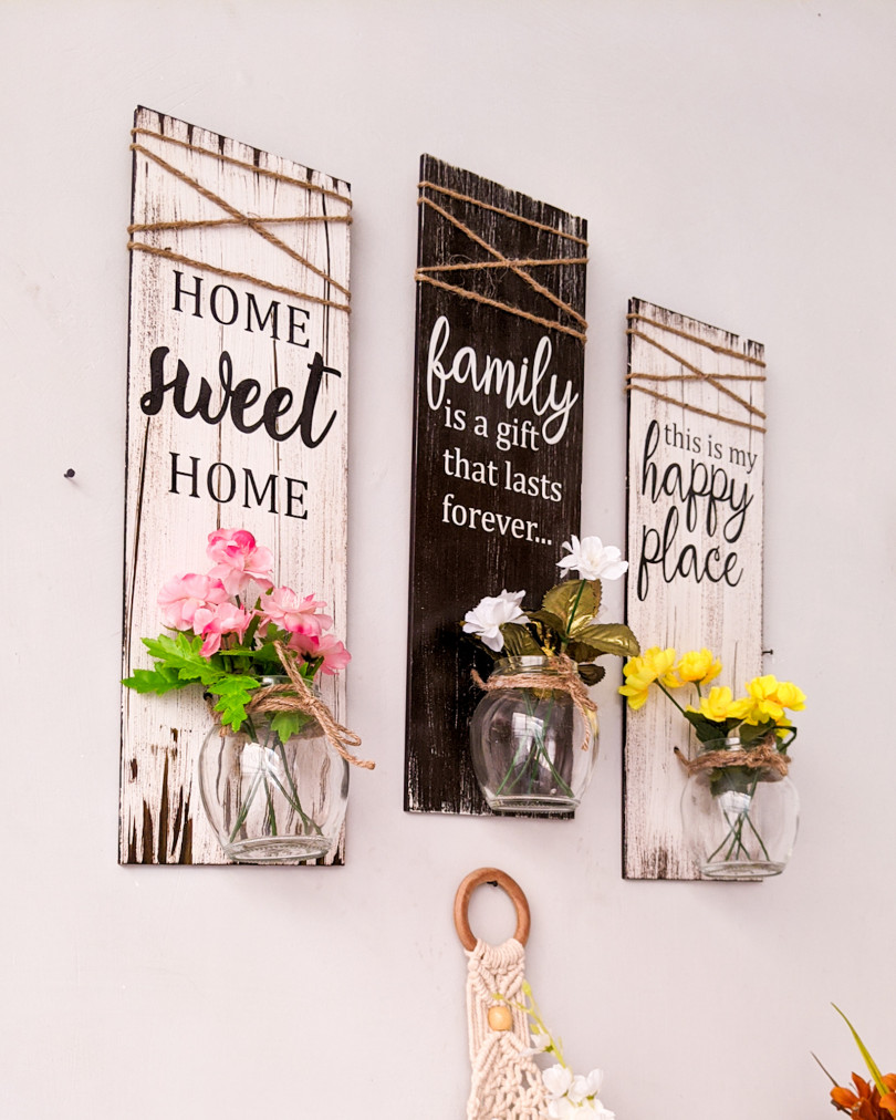 'Home and family' wooden wall décor set with mason jars | Set of three