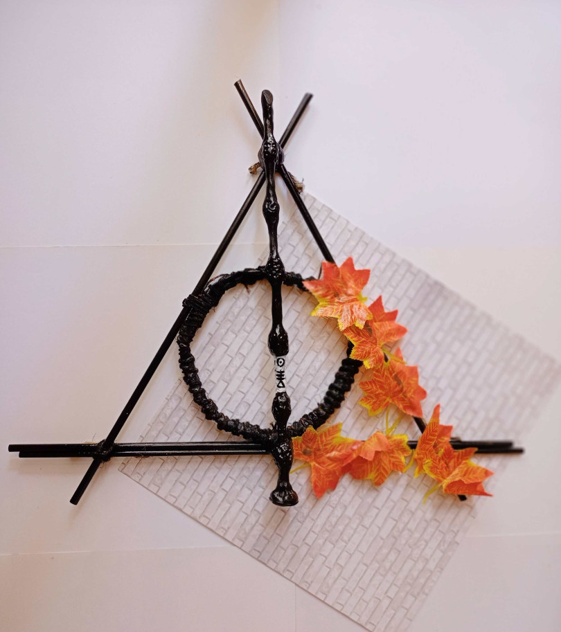 Harry potter Deathly hallows door wreath for decor and party supplies