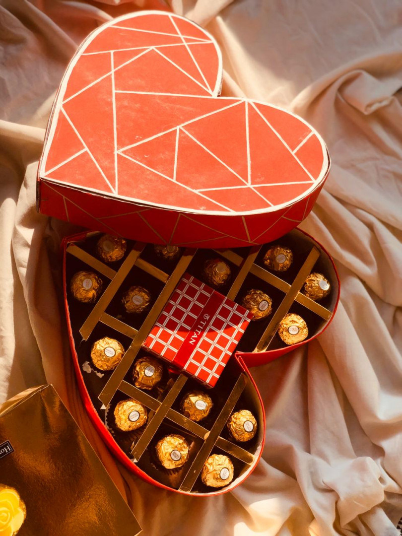 Ferrero love box with watch